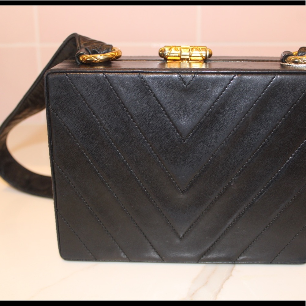 SOLD**Vintage Chanel Bag - Picture 9 of 10